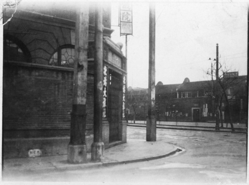 img208-Deserted-street-corner